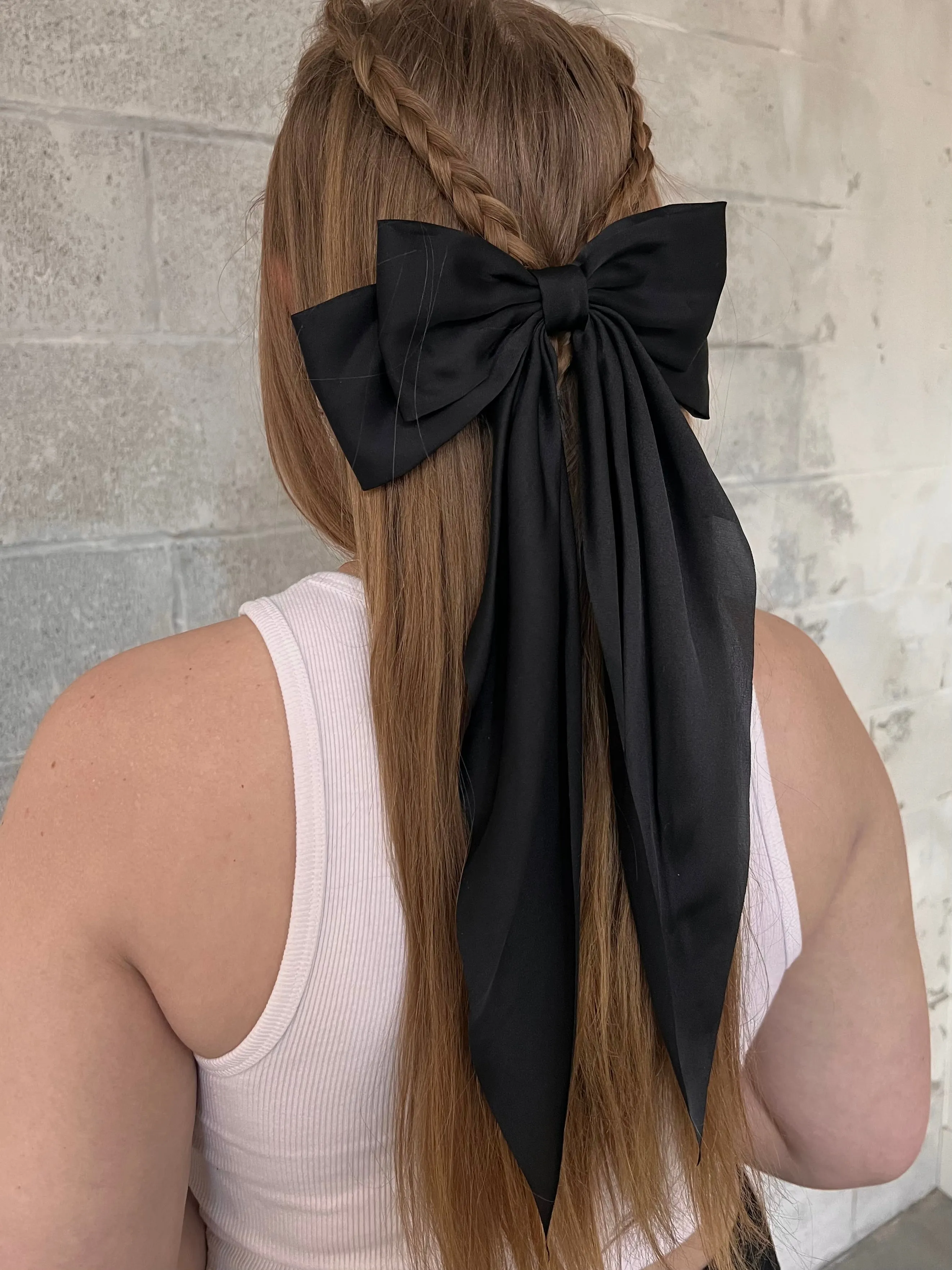 27 Large Hair Bow