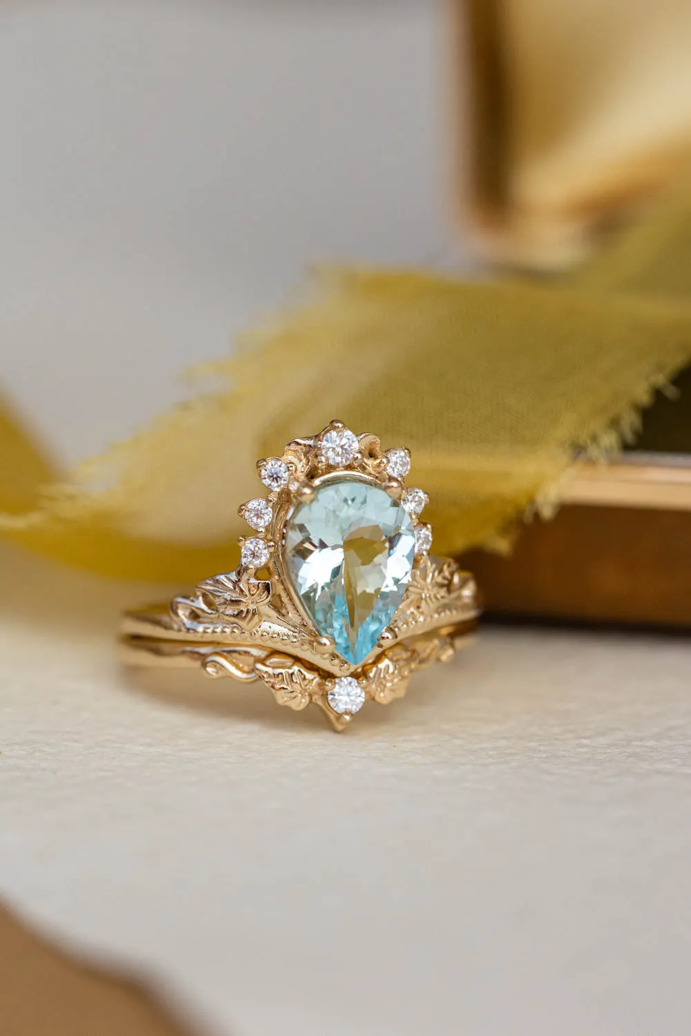 2.8 carat aquamarine bridal ring set, big pear cut engagement rings with diamond crown / Ariadne