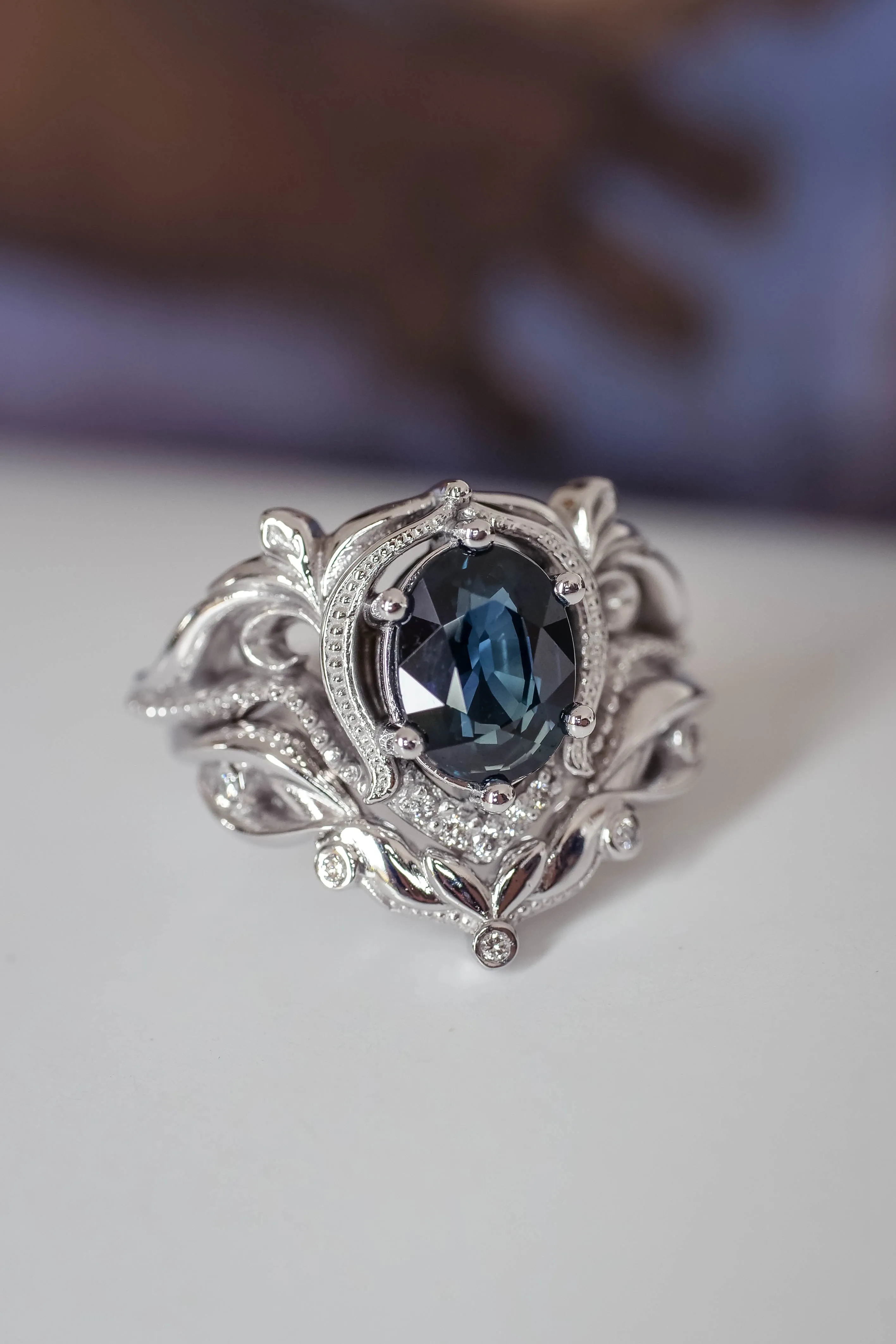 Art nouveau bridal ring set with natural sapphire / Lida oval