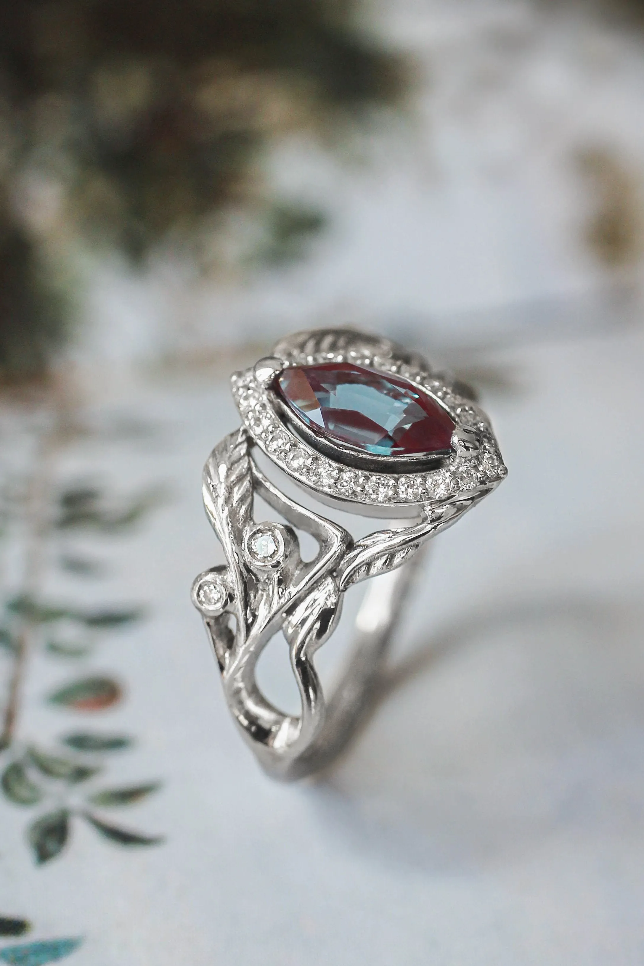 Art nouveau engagement ring with alexandrite and diamond halo / Callisto