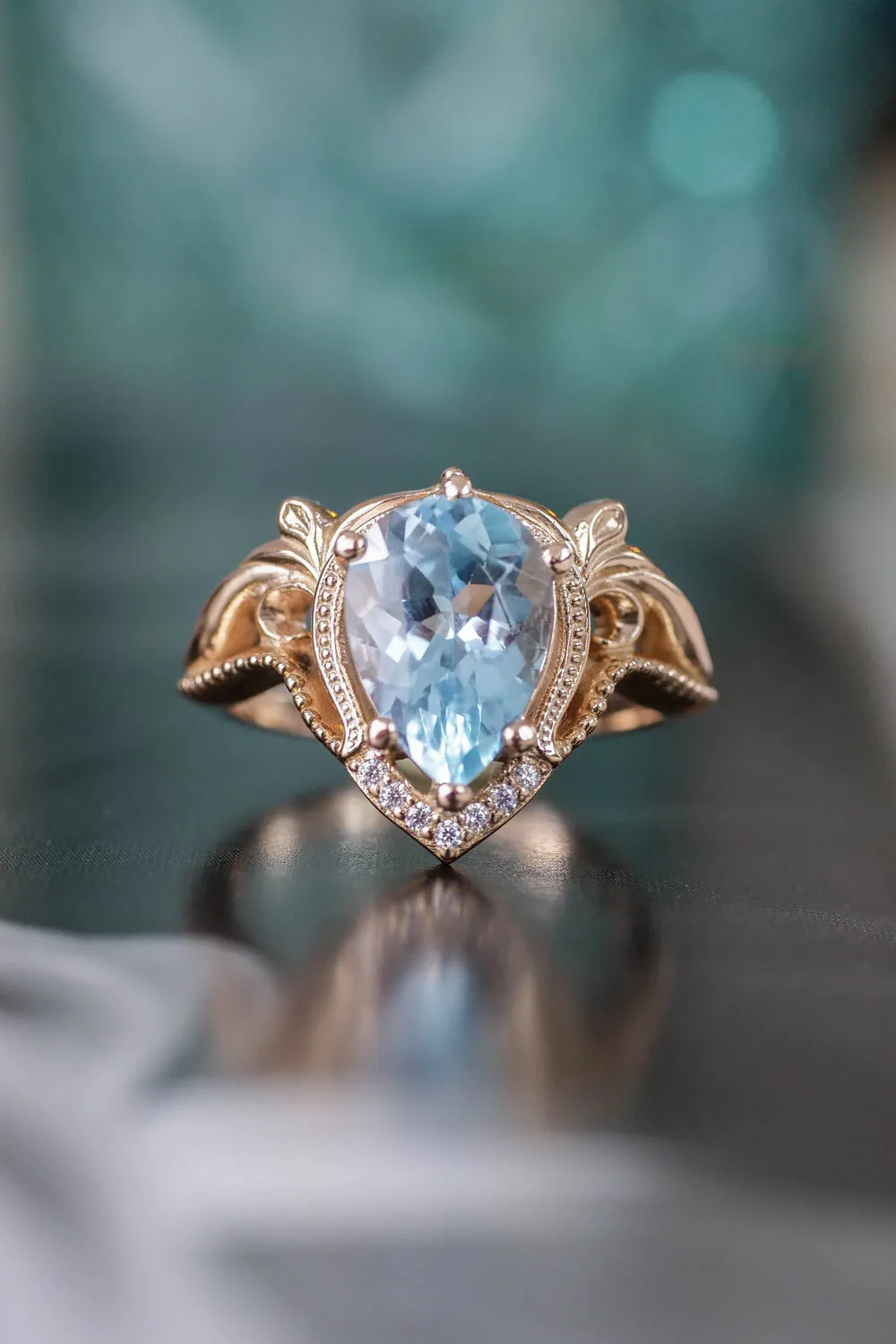 Bridal ring set with big pear cut aquamarine / Lida