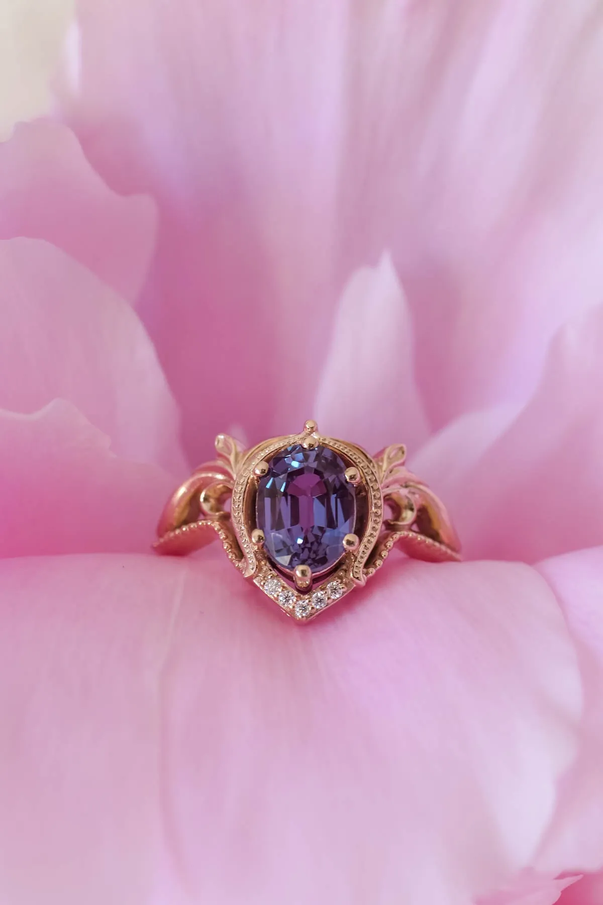 Colour changing alexandrite bridal ring set, ornate engagement ring set / Lida