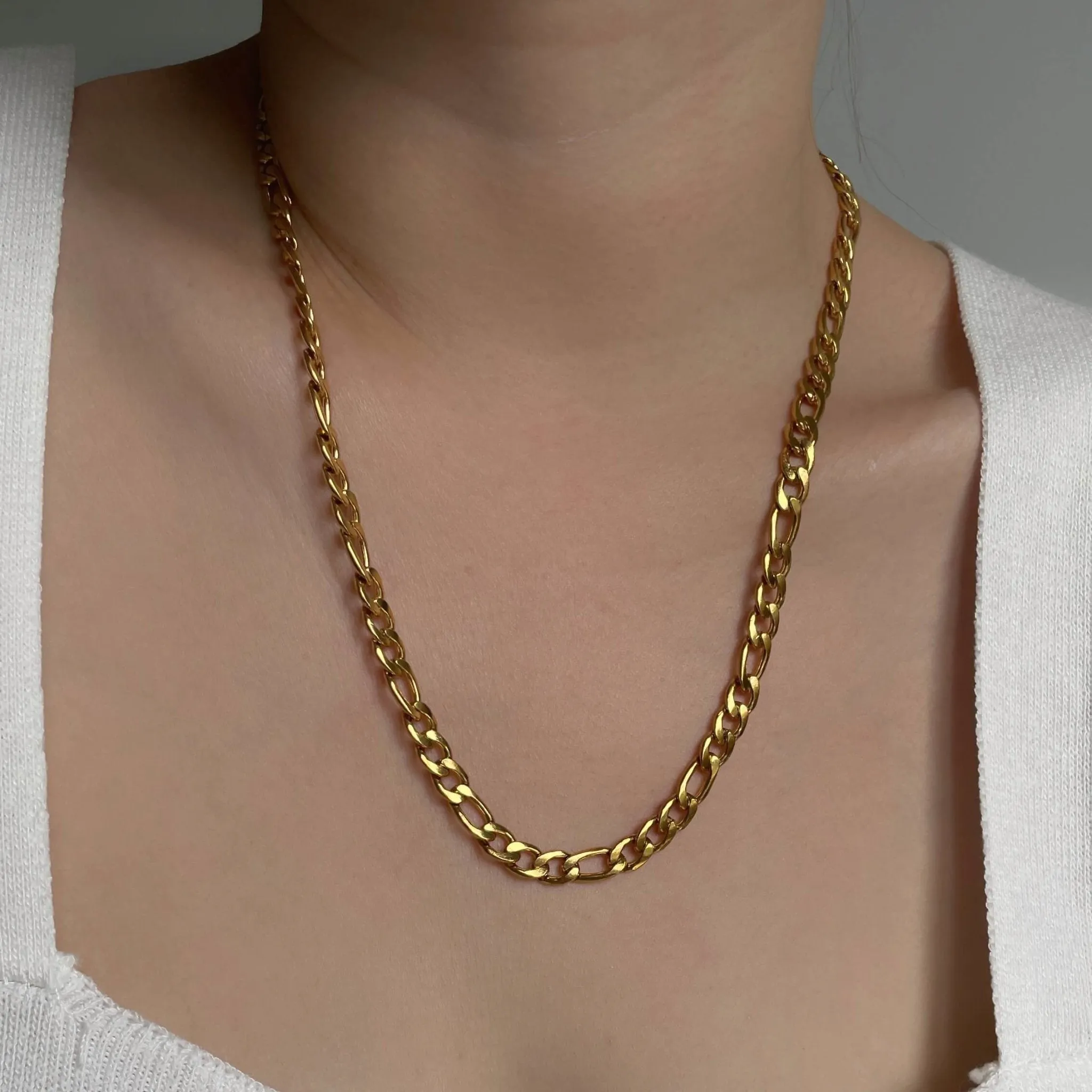 Figaro Chain Necklace Gold