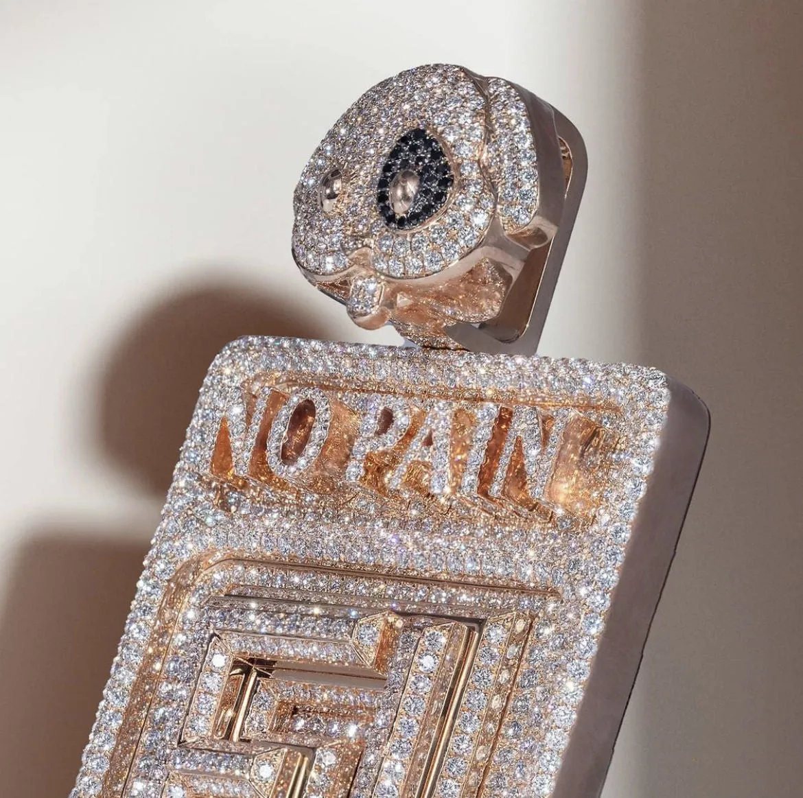 Iced out Cage No Pain No Gain Pendant