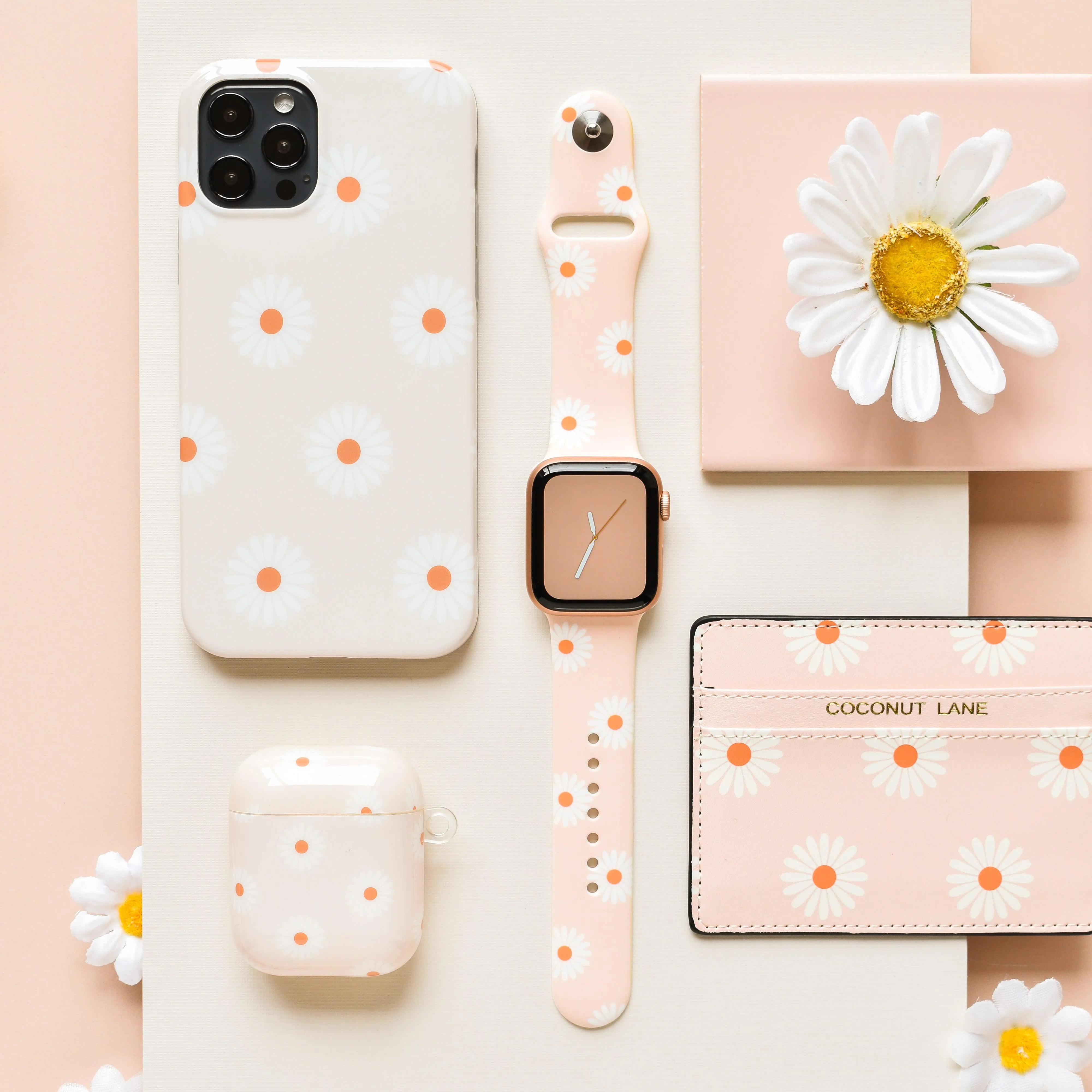 Neutral Daisies Apple Watch Strap