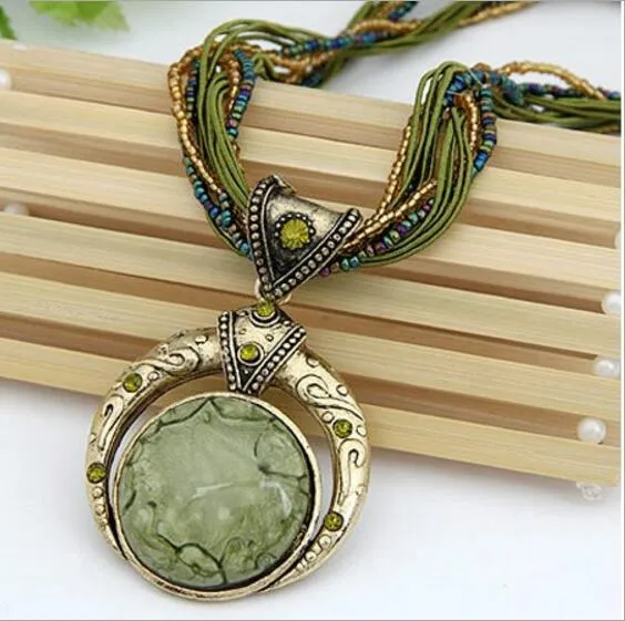 New Hot Vintage Necklace Jewelry Fashion Popular Retro Bohemia Style Multilayer Beads Chain Crystal Grain Pendant Necklace