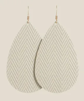 Soft Pearl Teardrop Earrings - Gold